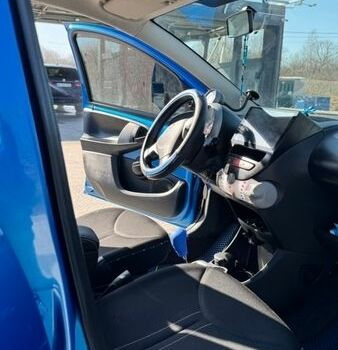 Синий Ситроен С1, объемом двигателя 1 л и пробегом 133 тыс. км за 5700 $, фото 26 на Automoto.ua