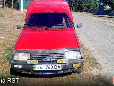 Красный Ситроен С15, объемом двигателя 1.9 л и пробегом 300 тыс. км за 900 $, фото 1 на Automoto.ua