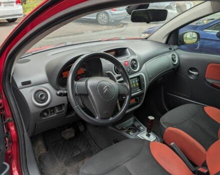 Красный Ситроен С2, объемом двигателя 1.4 л и пробегом 194 тыс. км за 3900 $, фото 6 на Automoto.ua