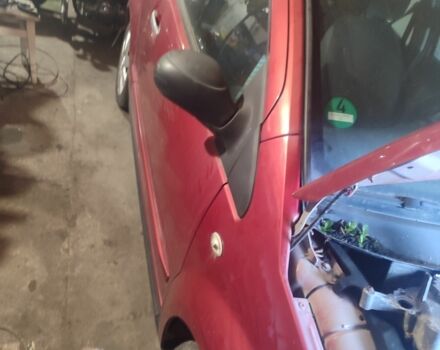 Красный Ситроен С2, объемом двигателя 1.6 л и пробегом 105 тыс. км за 2200 $, фото 4 на Automoto.ua