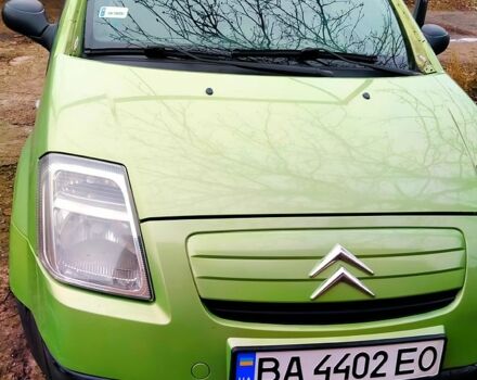 Зеленый Ситроен С2, объемом двигателя 1.1 л и пробегом 194 тыс. км за 3300 $, фото 1 на Automoto.ua