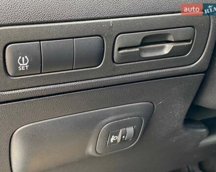 Белый Ситроен C3 Aircross, объемом двигателя 1.2 л и пробегом 87 тыс. км за 10990 $, фото 24 на Automoto.ua