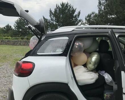 Белый Ситроен C3 Aircross, объемом двигателя 1.2 л и пробегом 73 тыс. км за 16000 $, фото 6 на Automoto.ua