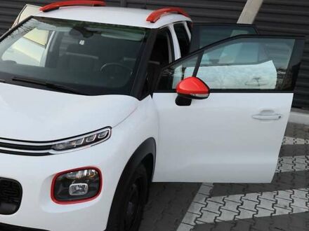 Сітроен C3 Aircross 2019 у Києві на Automoto.ua Білий Сітроен C3 Aircross, об'ємом двигуна 1.5 л та пробігом 142 тис. км за 17400 $, фото 1 на Automoto.ua
