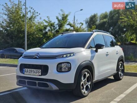 Ситроен C3 Aircross 2019 в Киеве на Automoto.ua Белый Ситроен C3 Aircross, объемом двигателя 1.2 л и пробегом 55 тыс. км за 16800 $, фото 1 на Automoto.ua