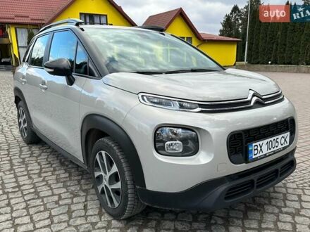 Сітроен C3 Aircross 2018 у Старокостянтинів на Automoto.ua Бежевий Сітроен C3 Aircross, об'ємом двигуна 1.2 л та пробігом 90 тис. км за 11999 $, фото 1 на Automoto.ua