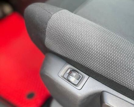 Червоний Сітроен C3 Aircross, об'ємом двигуна 1.2 л та пробігом 99 тис. км за 12400 $, фото 11 на Automoto.ua