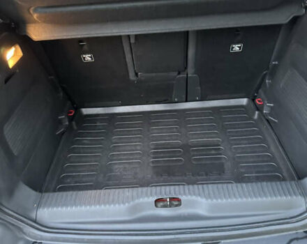 Красный Ситроен C3 Aircross, объемом двигателя 1.2 л и пробегом 85 тыс. км за 14000 $, фото 25 на Automoto.ua