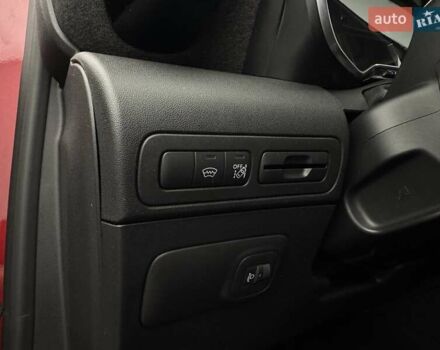 Красный Ситроен C3 Aircross, объемом двигателя 1.5 л и пробегом 137 тыс. км за 18652 $, фото 19 на Automoto.ua