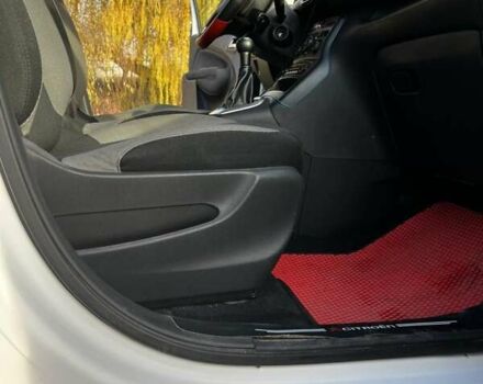 Білий Сітроен С3 Пікассо, об'ємом двигуна 1.4 л та пробігом 162 тис. км за 5000 $, фото 5 на Automoto.ua