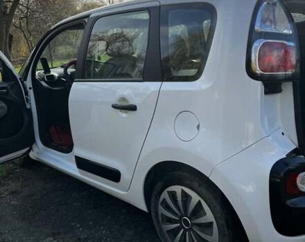 Білий Сітроен С3 Пікассо, об'ємом двигуна 1.4 л та пробігом 162 тис. км за 5000 $, фото 17 на Automoto.ua