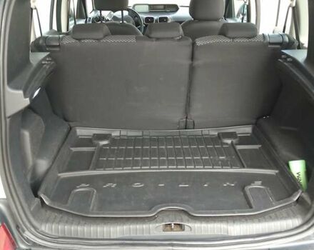 Білий Сітроен С3 Пікассо, об'ємом двигуна 1.4 л та пробігом 275 тис. км за 4900 $, фото 12 на Automoto.ua