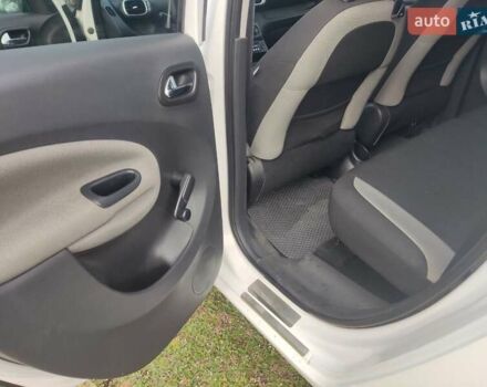 Білий Сітроен С3 Пікассо, об'ємом двигуна 1.6 л та пробігом 218 тис. км за 5200 $, фото 12 на Automoto.ua