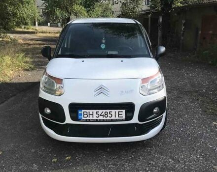 Білий Сітроен С3 Пікассо, об'ємом двигуна 1.4 л та пробігом 130 тис. км за 8200 $, фото 2 на Automoto.ua