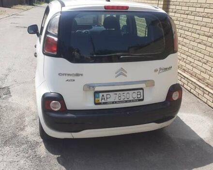 Белый Ситроен С3 Пикассо, объемом двигателя 1.4 л и пробегом 267 тыс. км за 7000 $, фото 3 на Automoto.ua