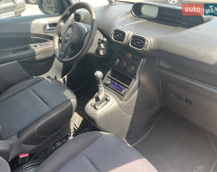 Белый Ситроен С3 Пикассо, объемом двигателя 1.4 л и пробегом 172 тыс. км за 5999 $, фото 12 на Automoto.ua