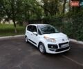 Белый Ситроен С3 Пикассо, объемом двигателя 1.4 л и пробегом 145 тыс. км за 6700 $, фото 2 на Automoto.ua
