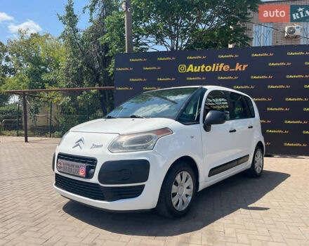 Белый Ситроен С3 Пикассо, объемом двигателя 1.4 л и пробегом 172 тыс. км за 5999 $, фото 2 на Automoto.ua