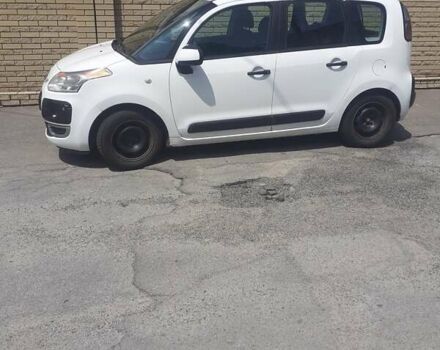 Белый Ситроен С3 Пикассо, объемом двигателя 1.4 л и пробегом 267 тыс. км за 7000 $, фото 2 на Automoto.ua