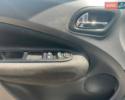 Белый Ситроен С3 Пикассо, объемом двигателя 1.4 л и пробегом 172 тыс. км за 5999 $, фото 15 на Automoto.ua