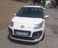 Белый Ситроен С3 Пикассо, объемом двигателя 1.4 л и пробегом 267 тыс. км за 7000 $, фото 1 на Automoto.ua
