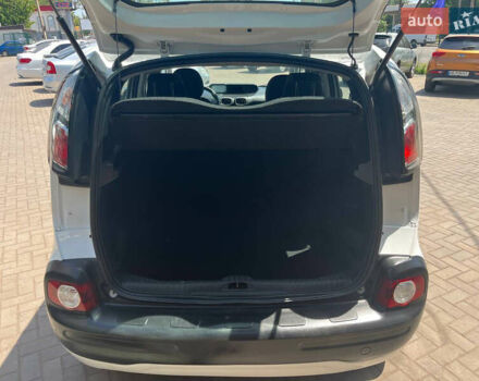 Белый Ситроен С3 Пикассо, объемом двигателя 1.4 л и пробегом 172 тыс. км за 5999 $, фото 9 на Automoto.ua