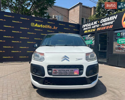 Белый Ситроен С3 Пикассо, объемом двигателя 1.4 л и пробегом 172 тыс. км за 5999 $, фото 1 на Automoto.ua