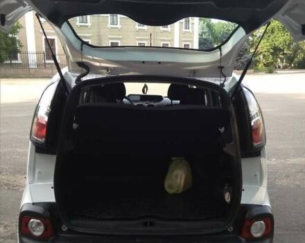 Білий Сітроен С3 Пікассо, об'ємом двигуна 1.4 л та пробігом 130 тис. км за 8200 $, фото 7 на Automoto.ua