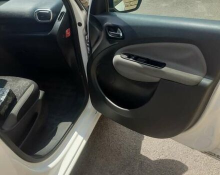 Белый Ситроен С3 Пикассо, объемом двигателя 1.4 л и пробегом 267 тыс. км за 7000 $, фото 10 на Automoto.ua