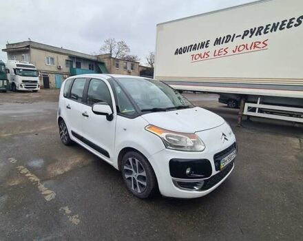 Белый Ситроен С3 Пикассо, объемом двигателя 1.56 л и пробегом 189 тыс. км за 7000 $, фото 2 на Automoto.ua