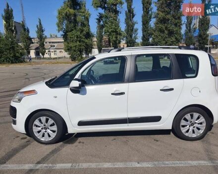 Белый Ситроен С3 Пикассо, объемом двигателя 1.6 л и пробегом 104 тыс. км за 6000 $, фото 1 на Automoto.ua