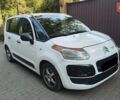 Белый Ситроен С3 Пикассо, объемом двигателя 1.4 л и пробегом 120 тыс. км за 5999 $, фото 2 на Automoto.ua