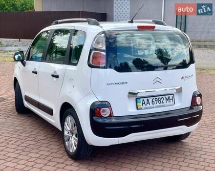 Білий Сітроен С3 Пікассо, об'ємом двигуна 1.6 л та пробігом 109 тис. км за 6999 $, фото 5 на Automoto.ua