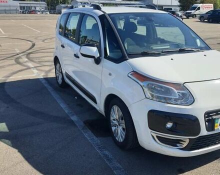 Белый Ситроен С3 Пикассо, объемом двигателя 1.6 л и пробегом 104 тыс. км за 6000 $, фото 2 на Automoto.ua