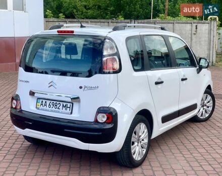 Білий Сітроен С3 Пікассо, об'ємом двигуна 1.6 л та пробігом 109 тис. км за 6999 $, фото 7 на Automoto.ua
