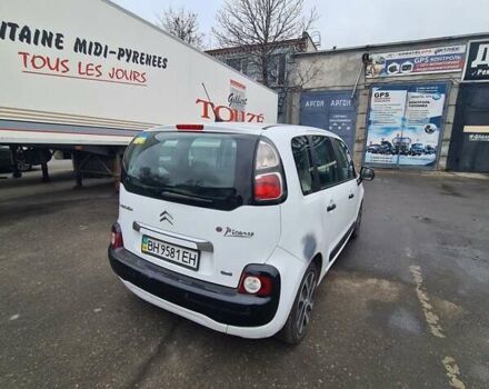 Белый Ситроен С3 Пикассо, объемом двигателя 1.56 л и пробегом 189 тыс. км за 7000 $, фото 4 на Automoto.ua