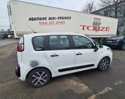 Белый Ситроен С3 Пикассо, объемом двигателя 1.56 л и пробегом 189 тыс. км за 7000 $, фото 3 на Automoto.ua