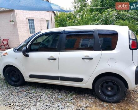 Белый Ситроен С3 Пикассо, объемом двигателя 1.4 л и пробегом 209 тыс. км за 5599 $, фото 4 на Automoto.ua