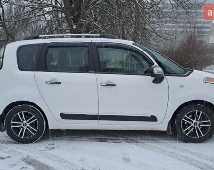 Білий Сітроен С3 Пікассо, об'ємом двигуна 1.56 л та пробігом 123 тис. км за 10700 $, фото 1 на Automoto.ua