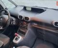 Білий Сітроен С3 Пікассо, об'ємом двигуна 1.56 л та пробігом 123 тис. км за 10700 $, фото 10 на Automoto.ua