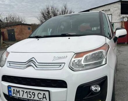 Белый Ситроен С3 Пикассо, объемом двигателя 1.56 л и пробегом 84 тыс. км за 8900 $, фото 2 на Automoto.ua