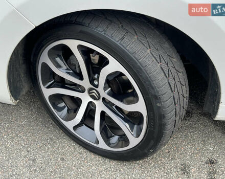 Белый Ситроен С3 Пикассо, объемом двигателя 1.2 л и пробегом 202 тыс. км за 6200 $, фото 6 на Automoto.ua