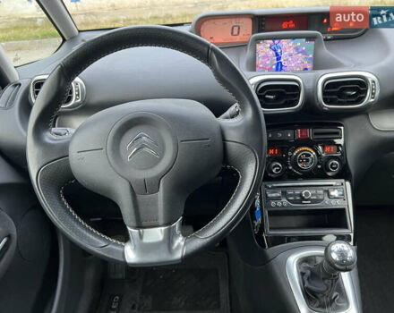 Белый Ситроен С3 Пикассо, объемом двигателя 1.2 л и пробегом 202 тыс. км за 6200 $, фото 10 на Automoto.ua