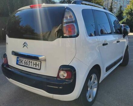 Белый Ситроен С3 Пикассо, объемом двигателя 1.6 л и пробегом 181 тыс. км за 8750 $, фото 3 на Automoto.ua