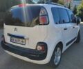 Білий Сітроен С3 Пікассо, об'ємом двигуна 1.6 л та пробігом 185 тис. км за 8150 $, фото 3 на Automoto.ua