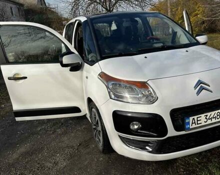 Білий Сітроен С3 Пікассо, об'ємом двигуна 1.4 л та пробігом 162 тис. км за 5000 $, фото 1 на Automoto.ua