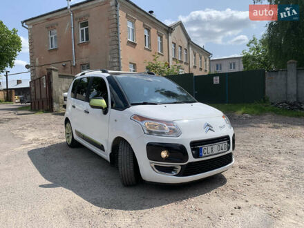 Ситроен С3 Пикассо 2011 в Львове на Automoto.ua Белый Ситроен С3 Пикассо, объемом двигателя 1.6 л и пробегом 223 тыс. км за 6999 $, фото 1 на Automoto.ua