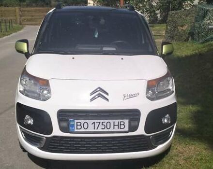 Білий Сітроен С3 Пікассо, об'ємом двигуна 1.5 л та пробігом 228 тис. км за 7500 $, фото 1 на Automoto.ua