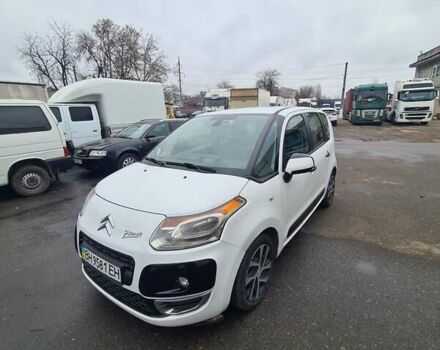 Белый Ситроен С3 Пикассо, объемом двигателя 1.56 л и пробегом 189 тыс. км за 7000 $, фото 1 на Automoto.ua