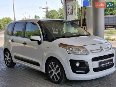 Ситроен С3 Пикассо 2013 в Николаеве на Automoto.ua Белый Ситроен С3 Пикассо, объемом двигателя 1.56 л и пробегом 162 тыс. км за 7699 $, фото 1 на Automoto.ua